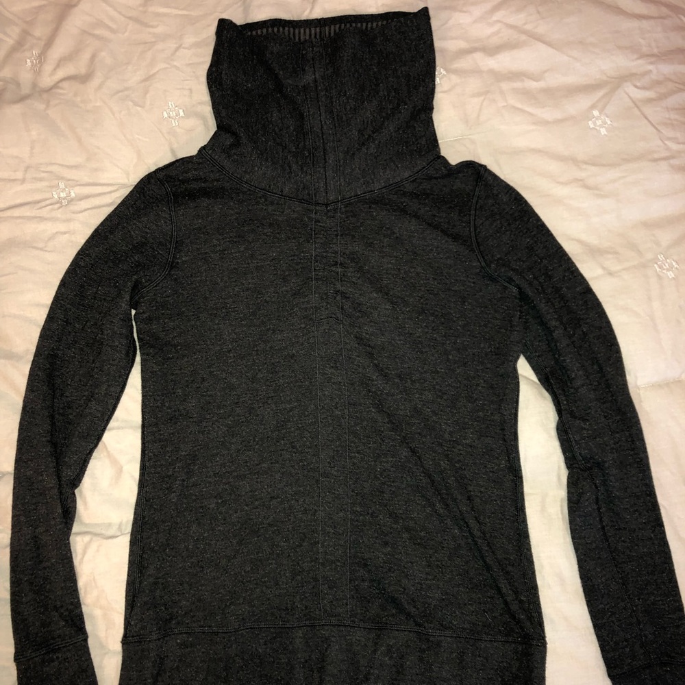 Lululemon reversible high neck sweatshirt